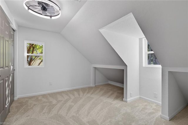 82 Lakeside DR, Newport News, VA 23606