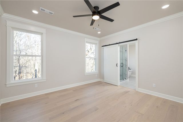 24 Selkirk Drive, Bella Vista, AR 72715