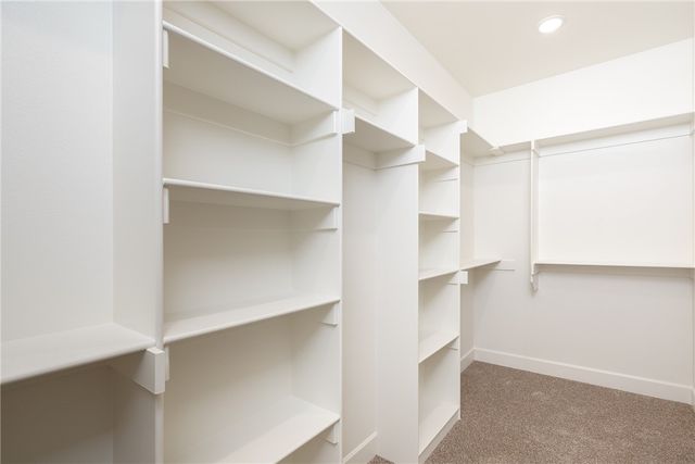 24 Selkirk Drive, Bella Vista, AR 72715