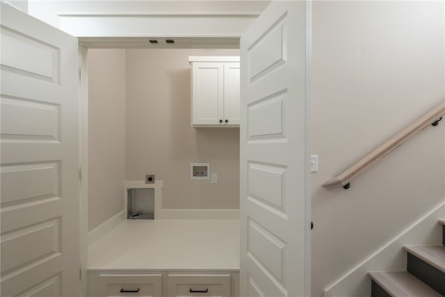 24 Selkirk Drive, Bella Vista, AR 72715