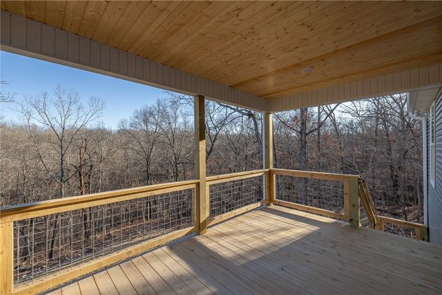 24 Selkirk Drive, Bella Vista, AR 72715