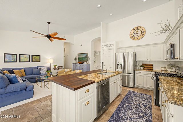 1708 W SOUTH FORK Drive, Phoenix, AZ 85045