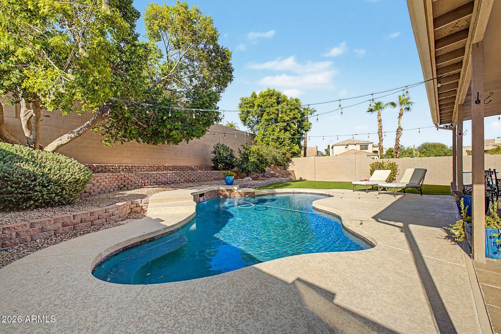 1708 W SOUTH FORK Drive, Phoenix, AZ 85045