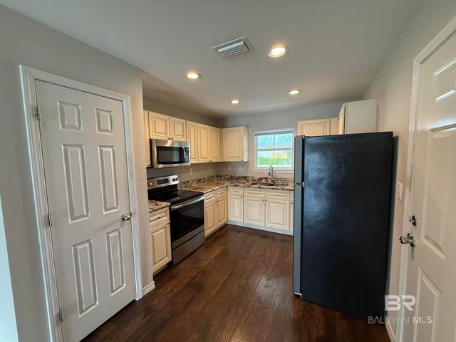 912 Sentinel Circle, Foley, AL 36535