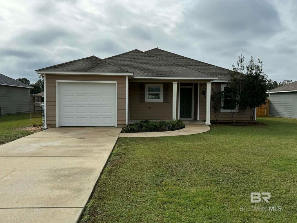 912 Sentinel Circle, Foley, AL 36535