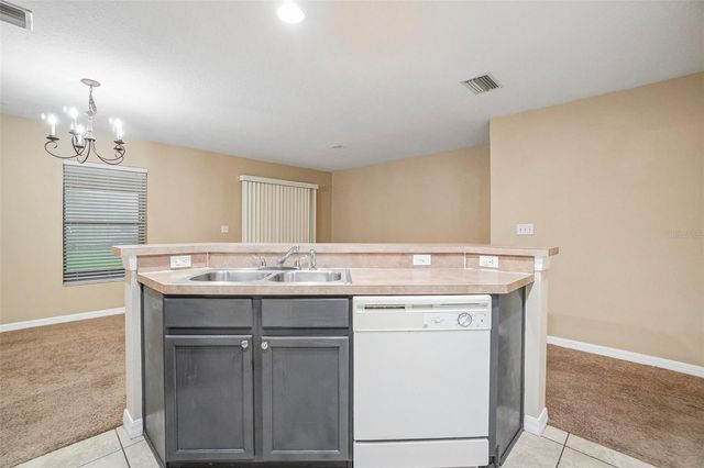 2516 OLEANDER LAKES DRIVE, Brandon, FL 33511