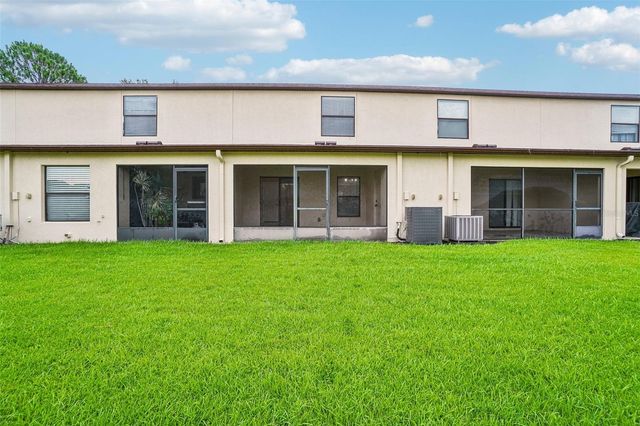 2516 OLEANDER LAKES DRIVE, Brandon, FL 33511