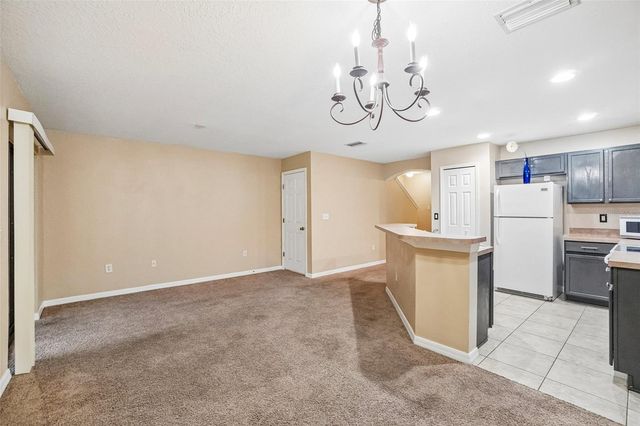 2516 OLEANDER LAKES DRIVE, Brandon, FL 33511