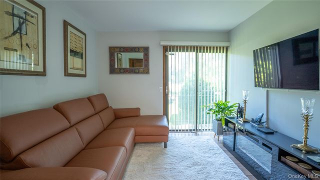 11 Jackson 74, Scarsdale, NY 10583