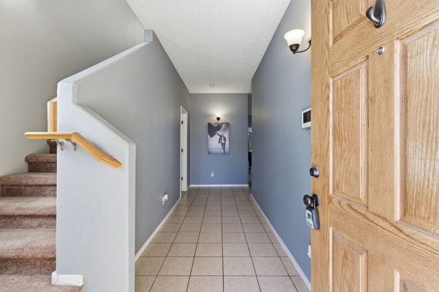 4208 Entrada Sonata, Santa Fe, NM 87507