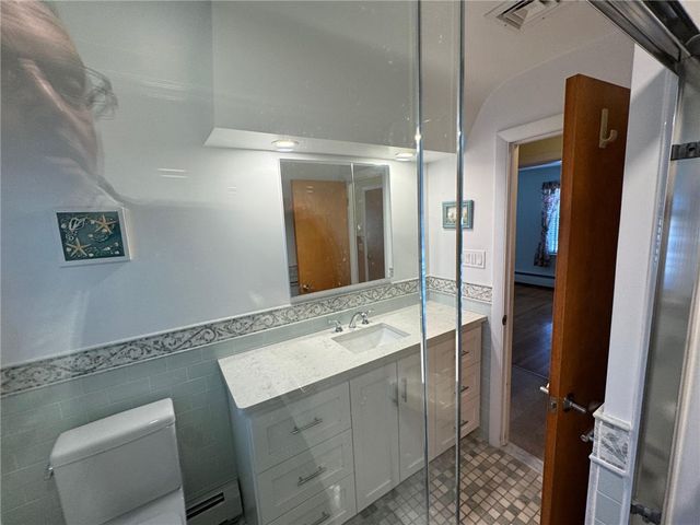 1047 Narragansett Parkway, Warwick, RI 02888