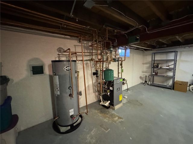 1047 Narragansett Parkway, Warwick, RI 02888