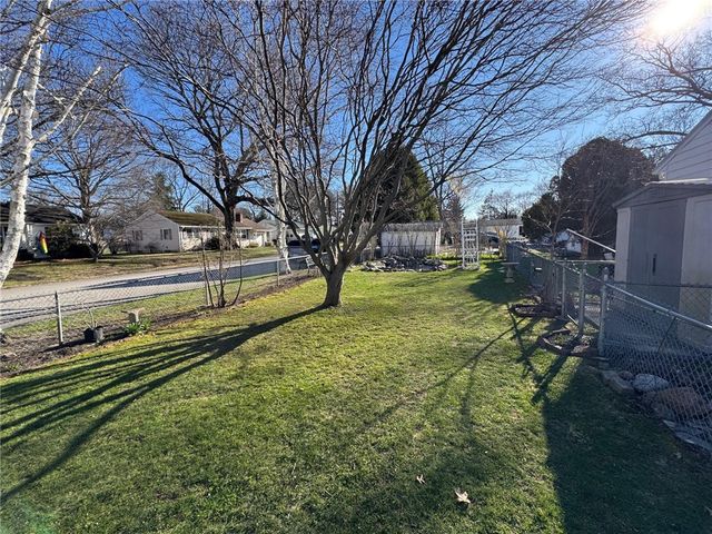 1047 Narragansett Parkway, Warwick, RI 02888