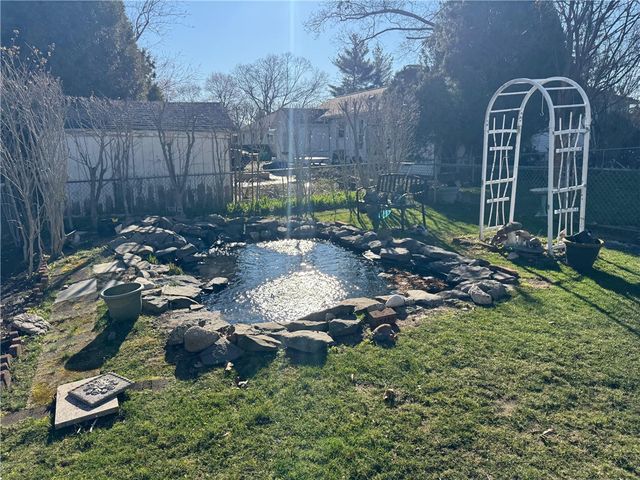 1047 Narragansett Parkway, Warwick, RI 02888