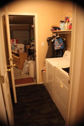 636 Escavada Street SW, Albuquerque, NM 87121