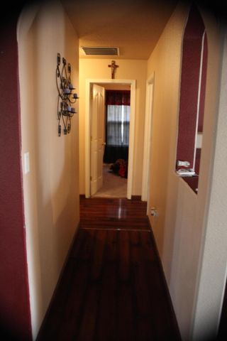 636 Escavada Street SW, Albuquerque, NM 87121