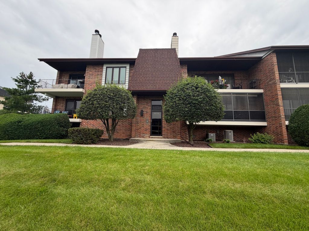 15715 Deerfield Court 1N, Orland Park, IL 60462