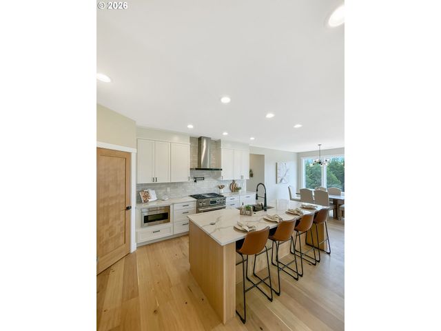 466 MEADOWS Dr, Manzanita, OR 97130