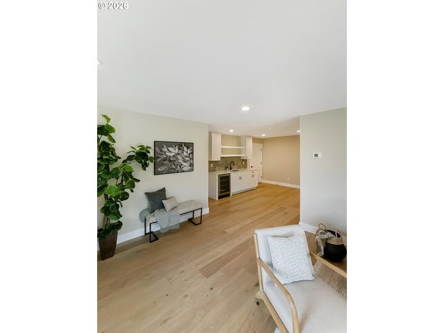466 MEADOWS Dr, Manzanita, OR 97130