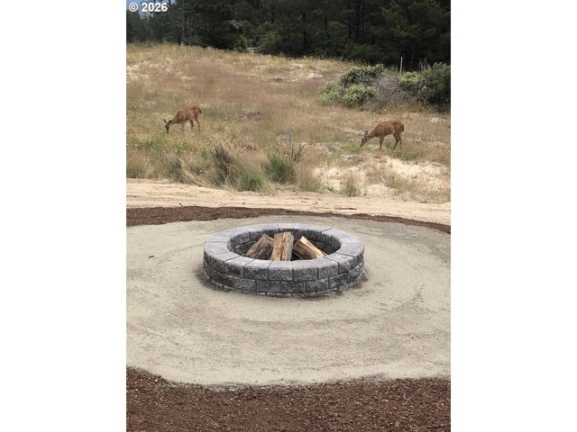 466 MEADOWS Dr, Manzanita, OR 97130