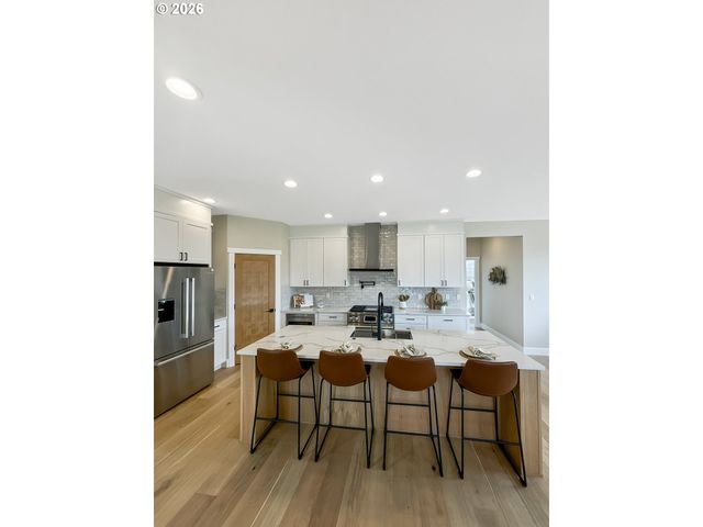 466 MEADOWS Dr, Manzanita, OR 97130