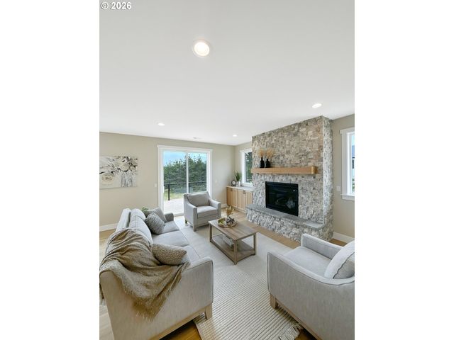 466 MEADOWS Dr, Manzanita, OR 97130