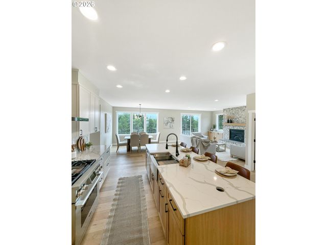 466 MEADOWS Dr, Manzanita, OR 97130