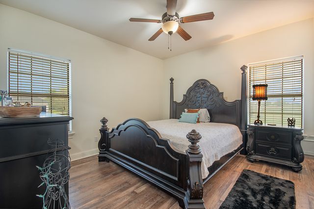 1354 Shadow Lakes, Wills Point, TX 75169