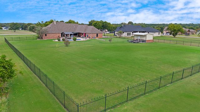 1354 Shadow Lakes, Wills Point, TX 75169