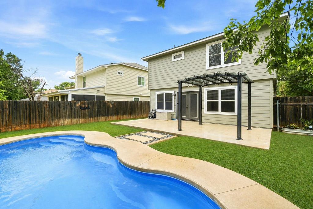 1316 Green Terrace DR, Round Rock, TX 78664
