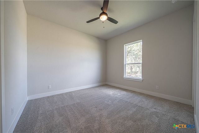 254 Firewheel Lp, Floresville, TX 78114