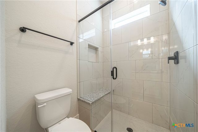 254 Firewheel Lp, Floresville, TX 78114