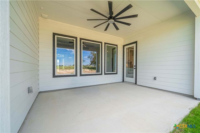 254 Firewheel Lp, Floresville, TX 78114