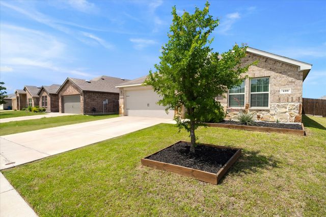 405 Rusted Rail Drive, Josephine, TX 75189