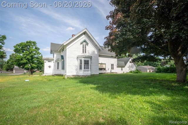 3557 W Walton Boulevard, Waterford, MI 48329