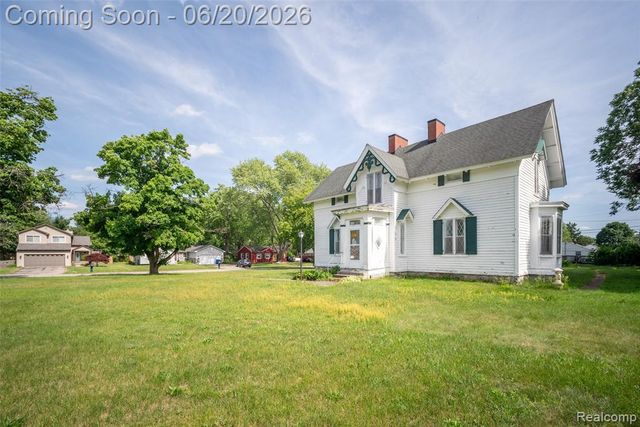 3557 W Walton Boulevard, Waterford, MI 48329