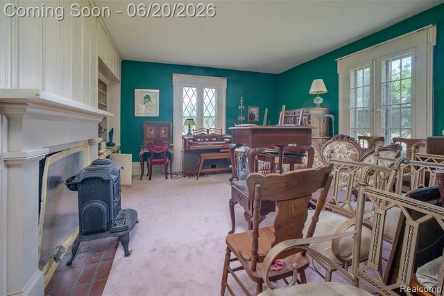 3557 W Walton Boulevard, Waterford, MI 48329