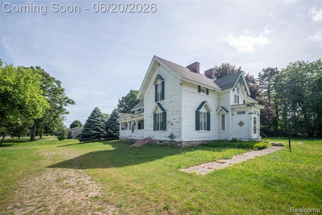 3557 W Walton Boulevard, Waterford, MI 48329