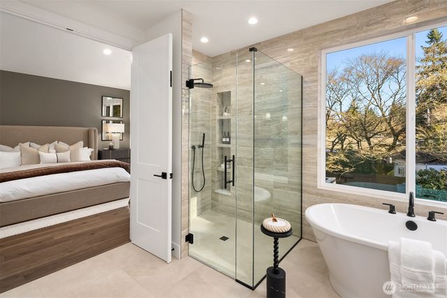 7824 131st Avenue NE, Kirkland, WA 98033