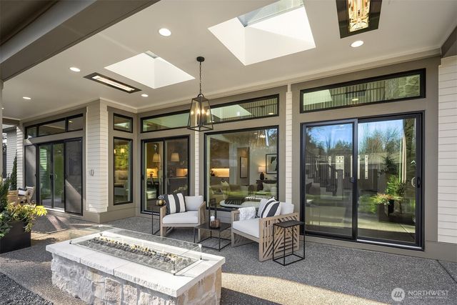 7824 131st Avenue NE, Kirkland, WA 98033