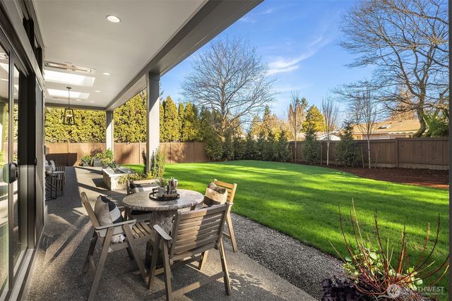 7824 131st Avenue NE, Kirkland, WA 98033