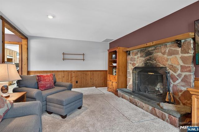 229 Rockland Avenue, River Vale, NJ 07675