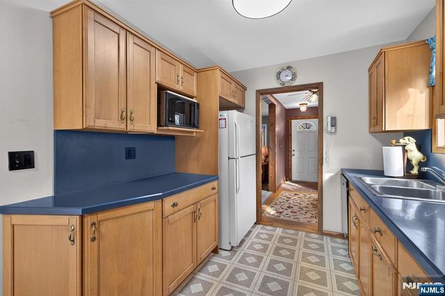 229 Rockland Avenue, River Vale, NJ 07675