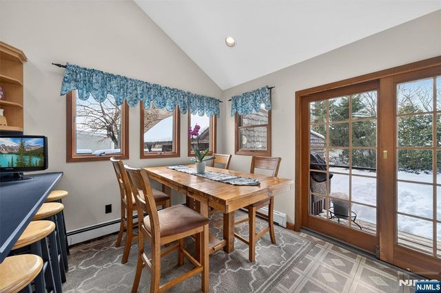 229 Rockland Avenue, River Vale, NJ 07675