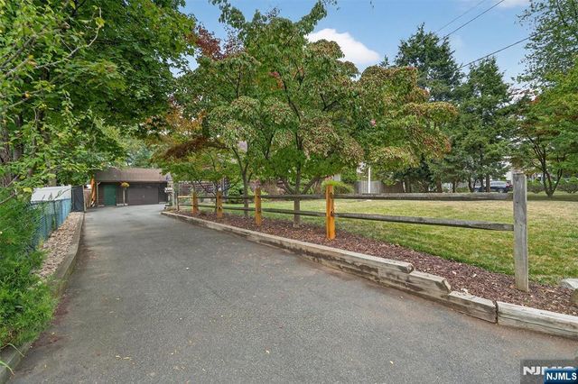 229 Rockland Avenue, River Vale, NJ 07675