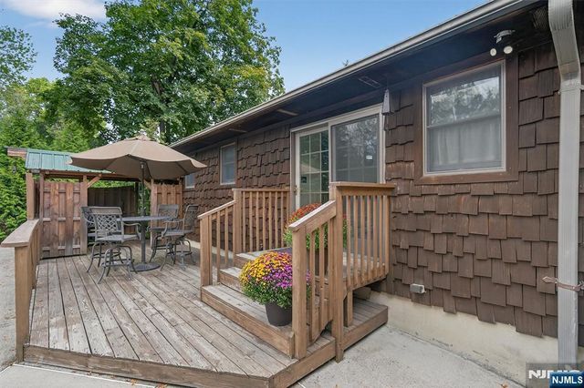 229 Rockland Avenue, River Vale, NJ 07675