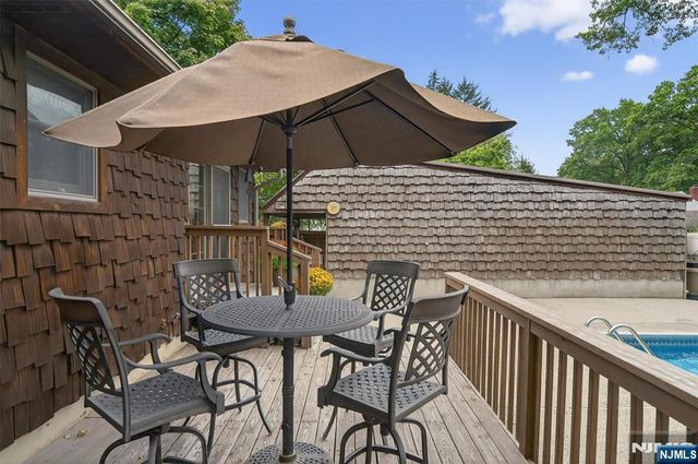 229 Rockland Avenue, River Vale, NJ 07675