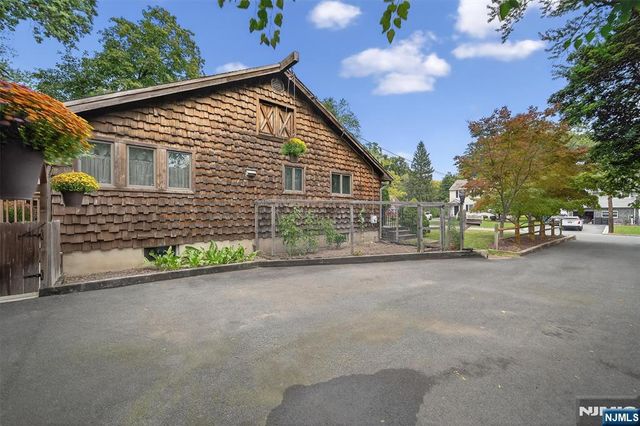 229 Rockland Avenue, River Vale, NJ 07675