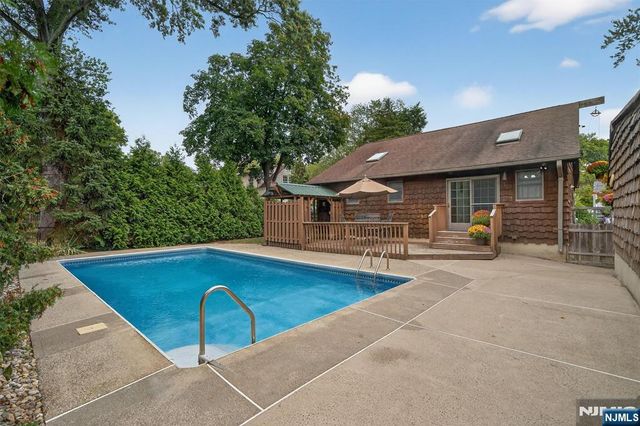 229 Rockland Avenue, River Vale, NJ 07675