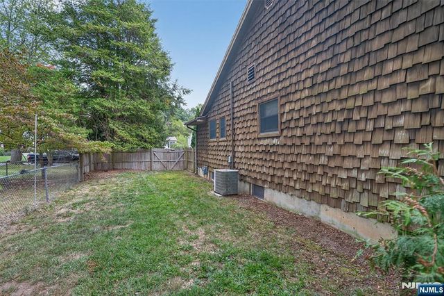 229 Rockland Avenue, River Vale, NJ 07675